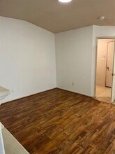 2102 Wagon Wheel Trail in Corinth, TX - Building Photo - Building Photo