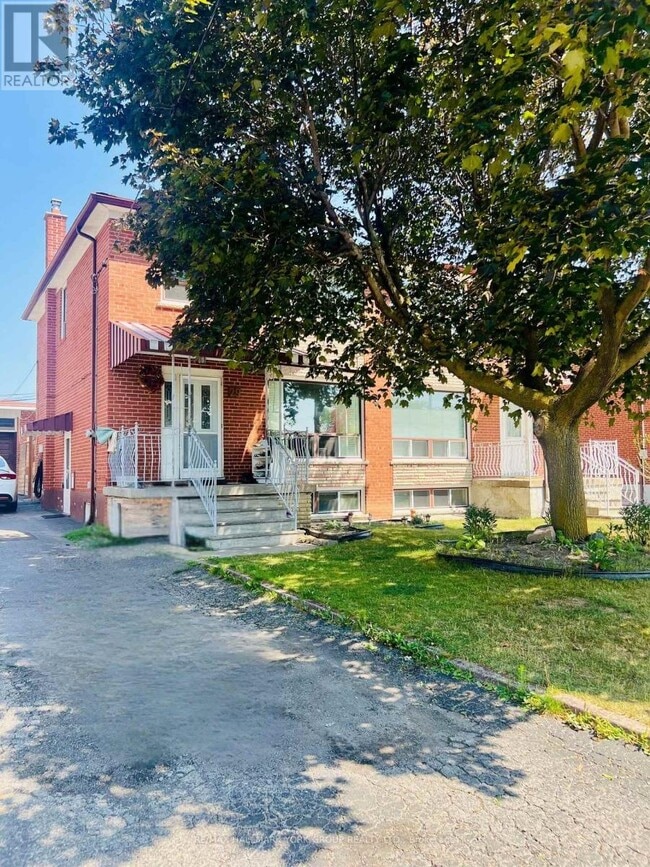 property at 29 Peterdale Rd