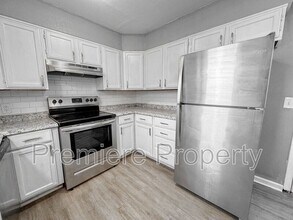 807 S Savage St in Independence, MO - Building Photo - Building Photo