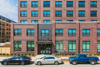 The Bloom in Alexandria, VA - Foto de edificio - Building Photo