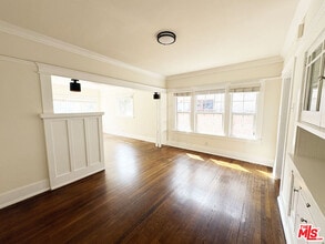 1743 S Catalina St in Los Angeles, CA - Building Photo - Building Photo