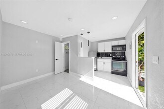 2145 NW 130th St in Miami, FL - Building Photo - Building Photo