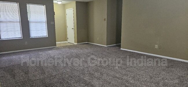 1705 Michele Ln in Greenwood, IN - Building Photo - Building Photo