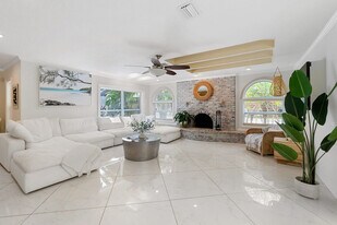 501 Boating Club Rd in St. Augustine, FL - Building Photo