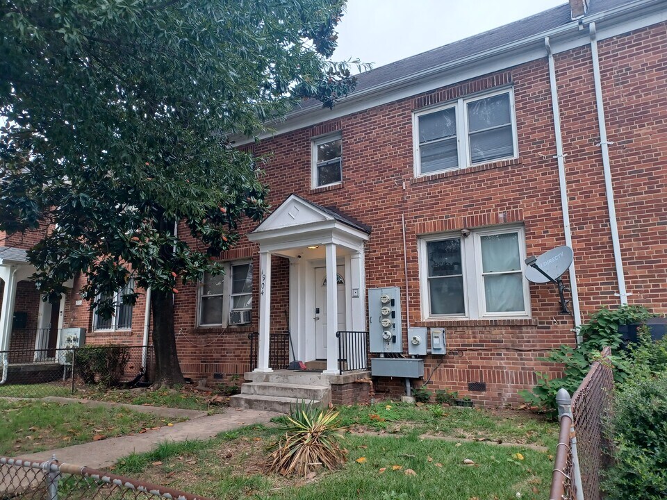 1904 M St NE, Unit 3 in Washington, DC - Building Photo