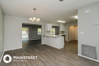 6625 Electra Ave in North Port, FL - Building Photo - Building Photo