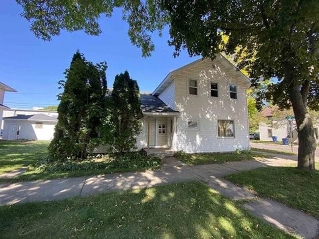 property at 636 Kickbusch St