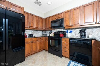 13091 Pebblebrook Ridge Ct, Unit 101 in Ft. Myers, FL - Building Photo - Building Photo