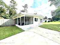 3080 Kirby Dr in Titusville, FL - Foto de edificio - Building Photo