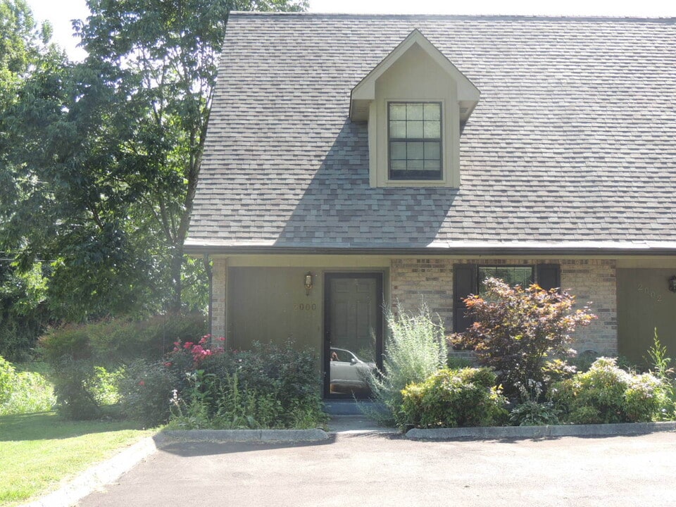 2000 Larimer St in Knoxville, TN - Building Photo