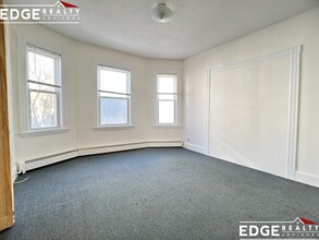 40 Brackett St, Unit 2 in Boston, MA - Building Photo - Building Photo