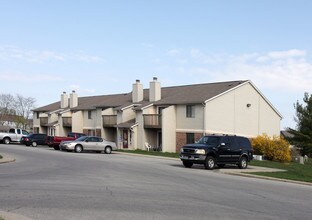Woodbrook in Indianapolis, IN - Building Photo - Building Photo