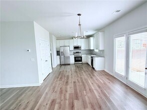 409 McGinnis Cir in Calhoun, GA - Building Photo - Building Photo