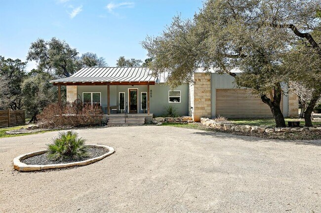 805 Gallagher Dr in Canyon Lake, TX - Building Photo - Building Photo
