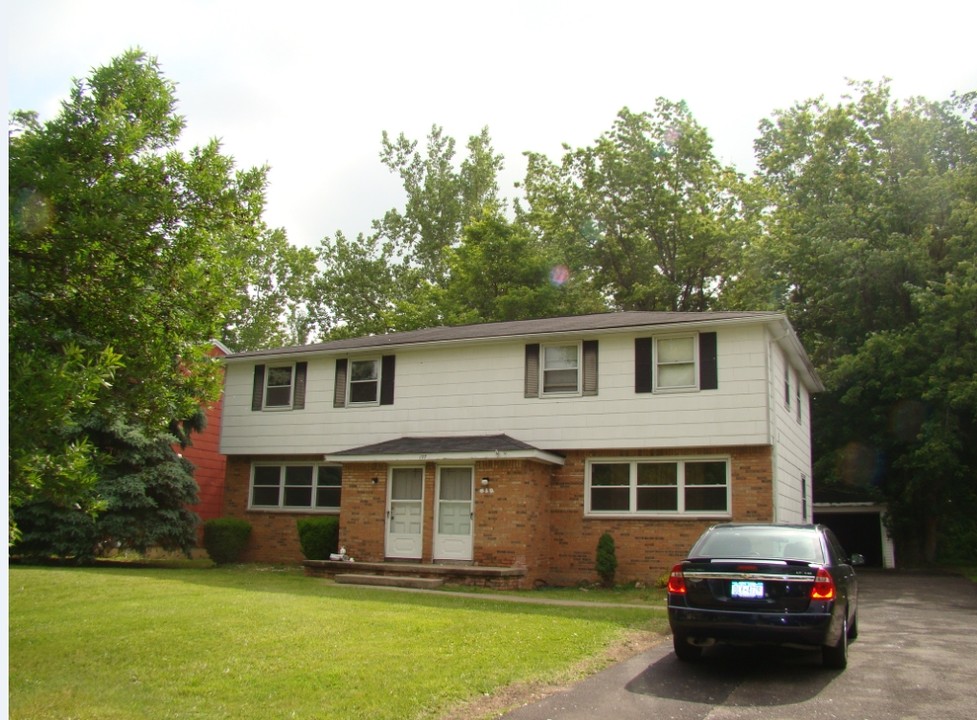 Creekwoods Community in Amherst, NY - Foto de edificio