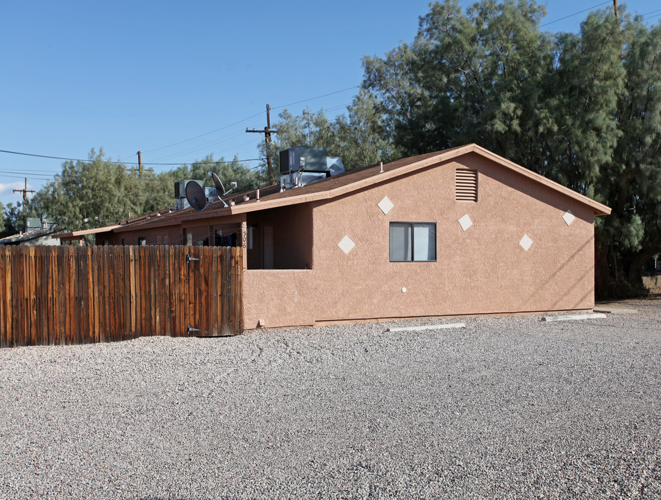 506 N Iroquois Ave in Tucson, AZ - Building Photo