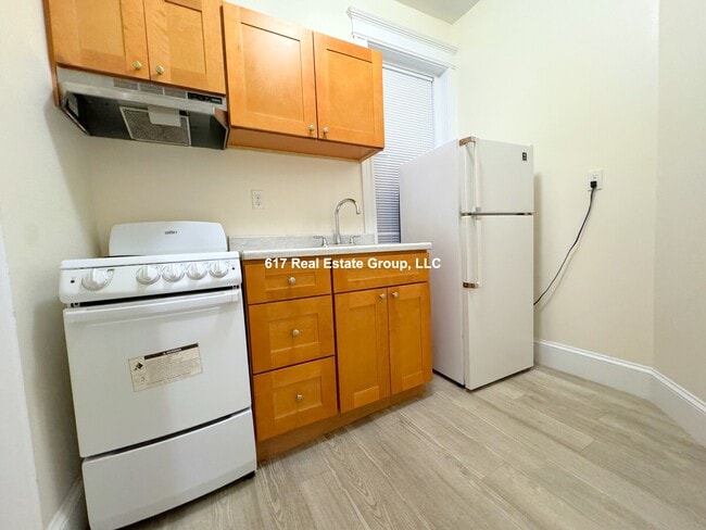 25 Park Dr in Boston, MA - Building Photo - Building Photo