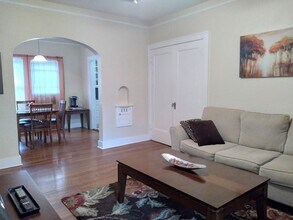 The Lincoln in San Antonio, TX - Building Photo - Interior Photo