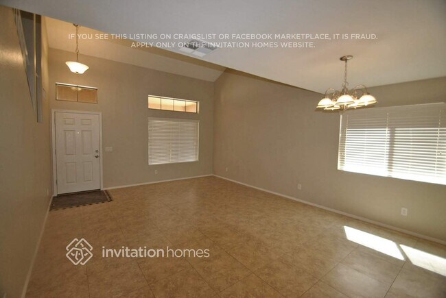 2528 W Prospector Way in San Tan Valley, AZ - Building Photo - Building Photo