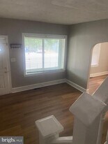 735 Market St in Gloucester City, NJ - Building Photo