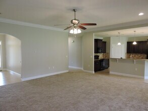 4587 Ashton Cir in Crestview, FL - Building Photo - Building Photo