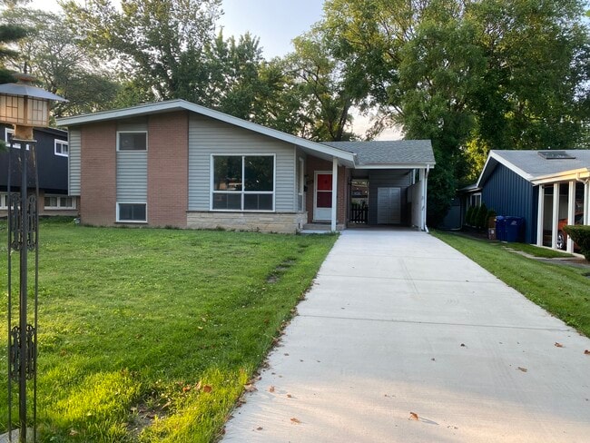 property at 330 Forestway Dr