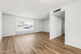 5913 E Decatur St in Mesa, AZ - Building Photo - Building Photo