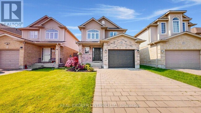 property at 868 Reeves Ave