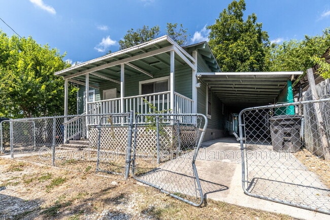 105 Dewitt St in San Antonio, TX - Building Photo - Building Photo