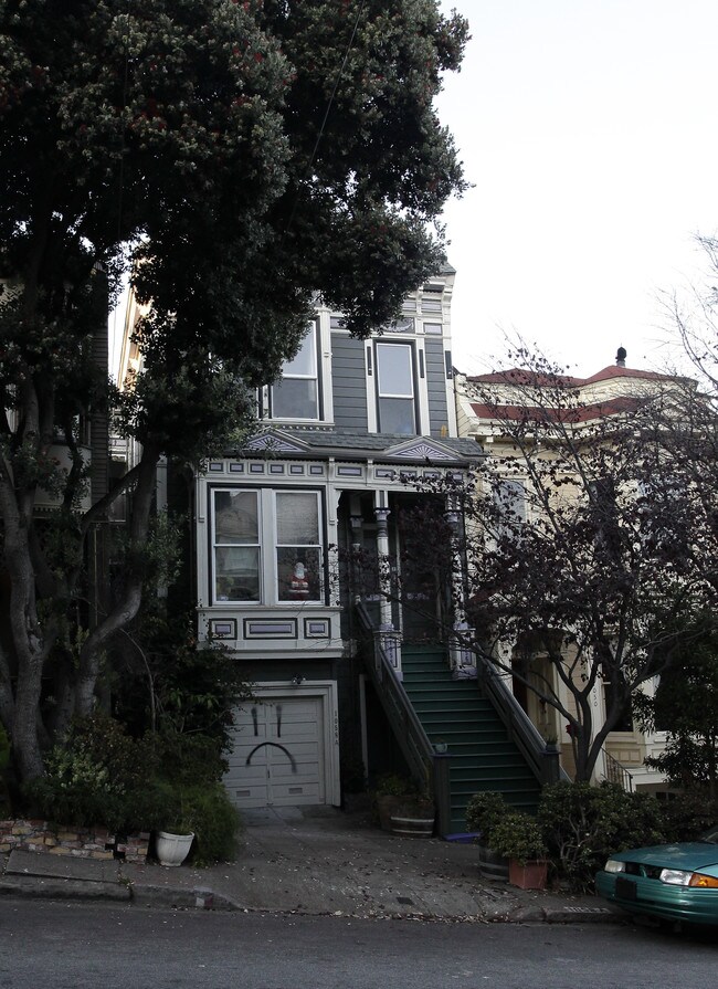 1056 Page St in San Francisco, CA - Building Photo - Building Photo