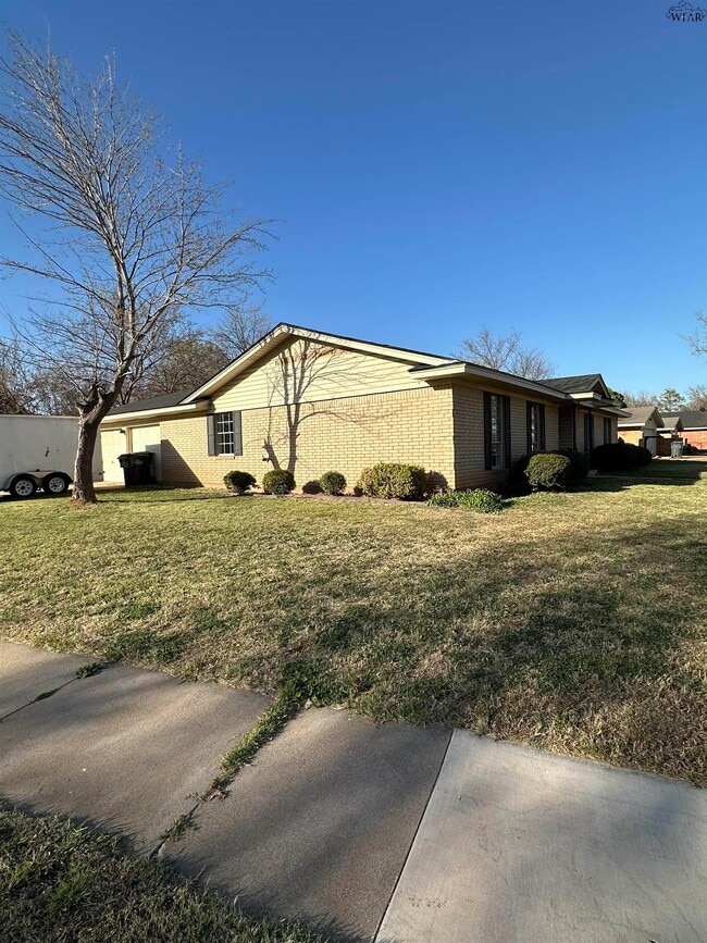 4304 York St in Wichita Falls, TX - Building Photo - Building Photo