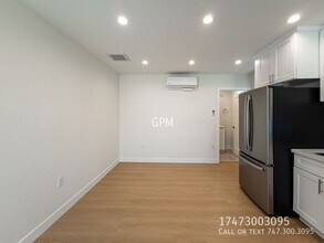 11022 1/2 Penrose St. in Los Angeles, CA - Building Photo - Building Photo