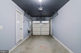 8079 Locust Mill St in Ellicott City, MD - Building Photo - Building Photo