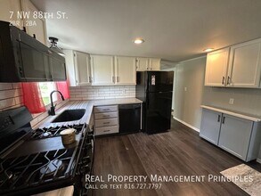 7 NW 88th St in Kansas City, MO - Building Photo - Building Photo