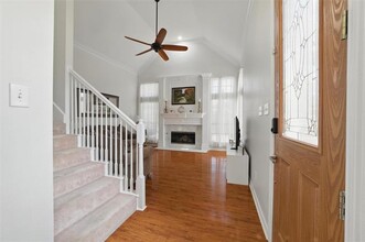 204 Moss Hill Rd in Irving, TX - Building Photo - Building Photo