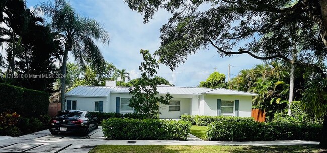 4633 SW 13th Terrace in Miami, FL - Building Photo - Building Photo