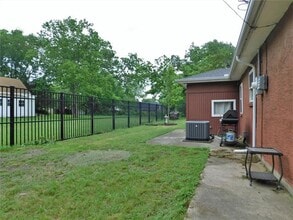 224 S Sherman St in Pilot Point, TX - Building Photo - Building Photo
