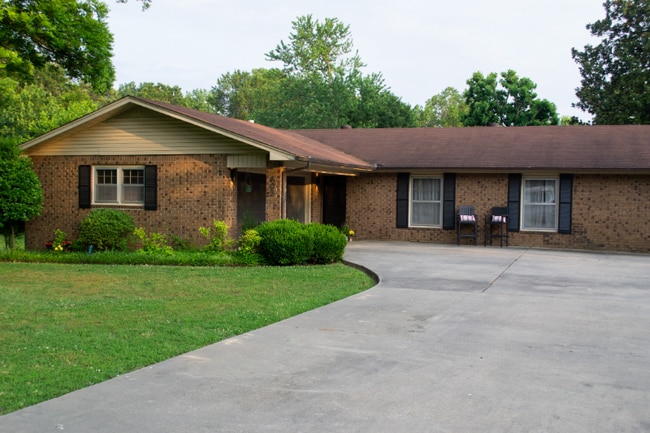property at 603 E Nettleton Ave
