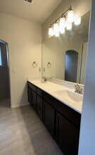 300 Michael Ave SW in Los Lunas, NM - Building Photo - Building Photo