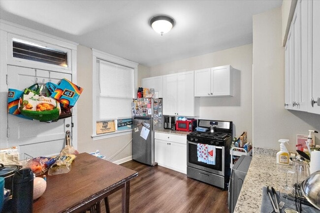 4000 N Southport Ave in Chicago, IL - Building Photo - Building Photo