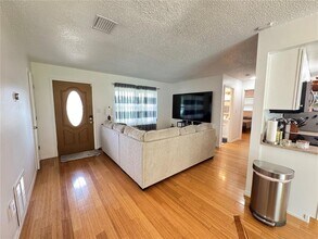 9711 Winder Trail in Orlando, FL - Building Photo - Building Photo