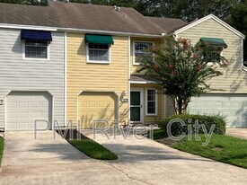 1539 Summer Sands Dr in Neptune Beach, FL - Building Photo