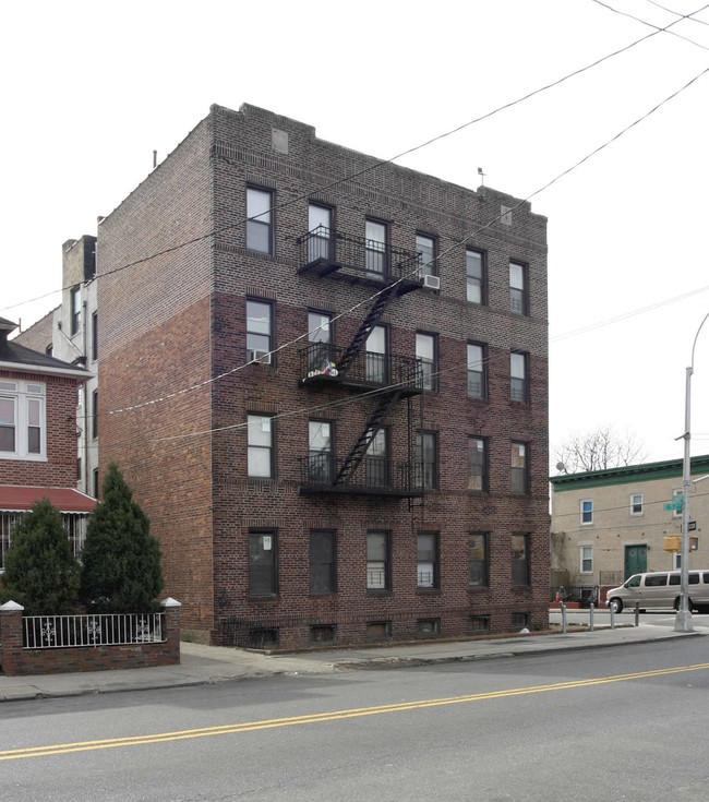 229 E 52nd St in Brooklyn, NY - Building Photo - Building Photo