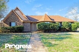 2777 Kate Bond Rd in Memphis, TN - Building Photo