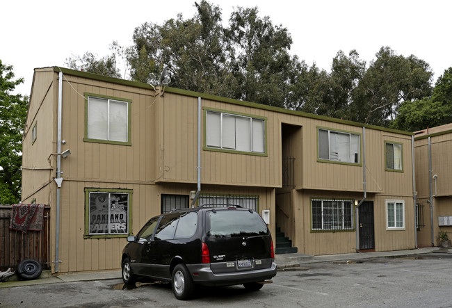 3415-3421 68th Ave in Oakland, CA - Building Photo - Building Photo