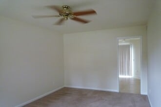 6001 Heath Valley Rd in Charlotte, NC - Building Photo - Building Photo