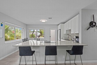 1007 NE 9th Ct in Pompano Beach, FL - Building Photo - Building Photo