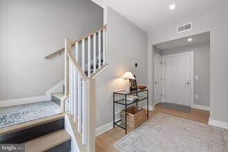 43442 Croson Ln in Ashburn, VA - Building Photo - Building Photo