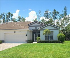 1211 Chelmsford Ct in Naples, FL - Building Photo