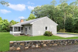 1251 Stony Ln in North Kingstown, RI - Building Photo - Building Photo
